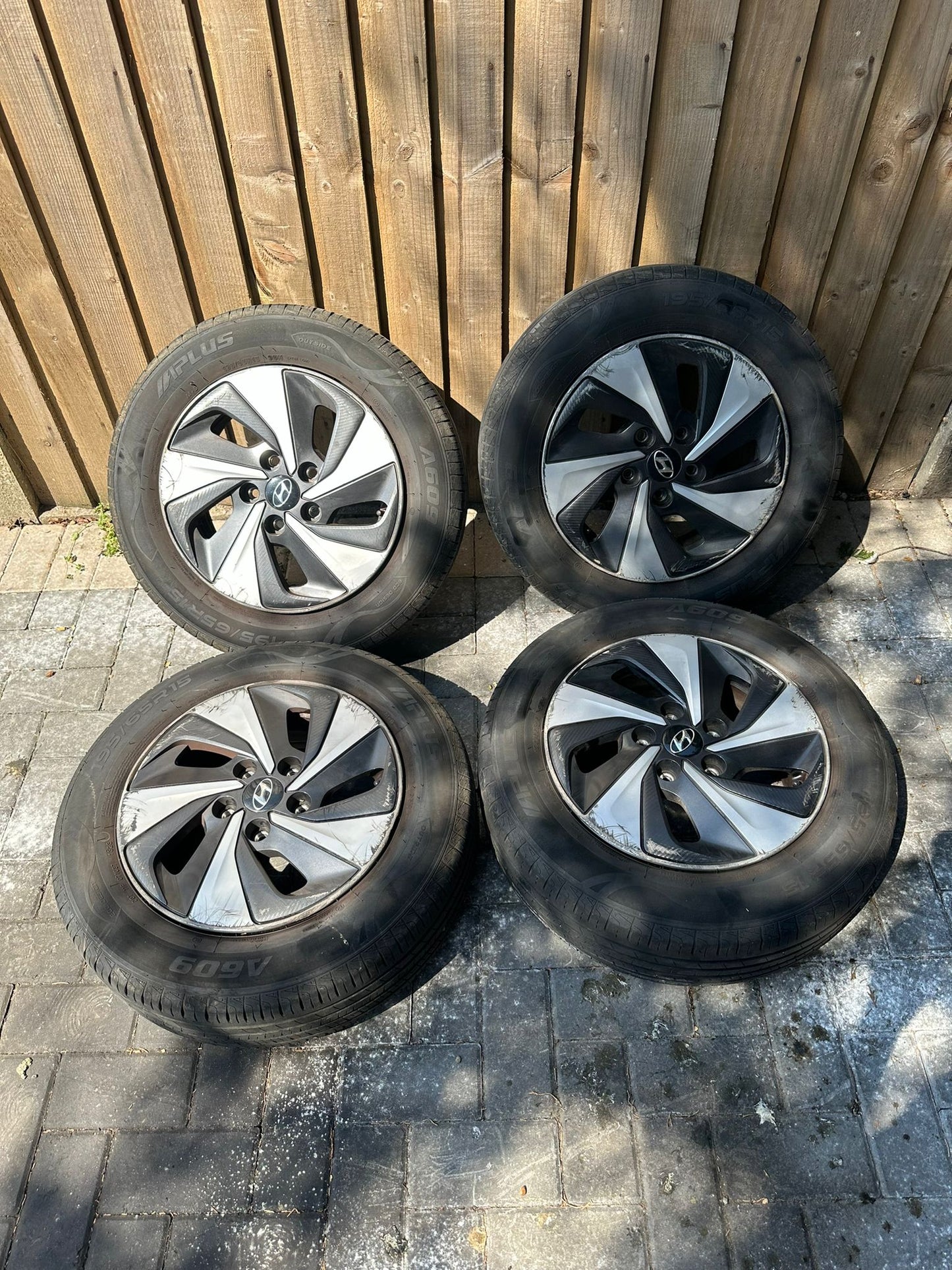 GENUINE HYUNDAI IONIQ ALLOY WHEEL SET | TYRE SIZE 195/65/15