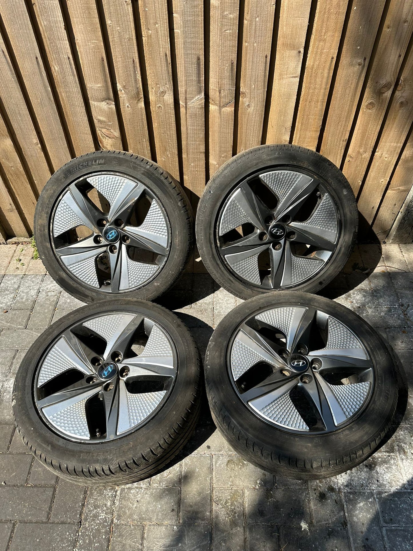 GENUINE HYUNDAI IONIQ COMPLETE ALLOY WHEEL SET | TYRE SIZE 225/45/17