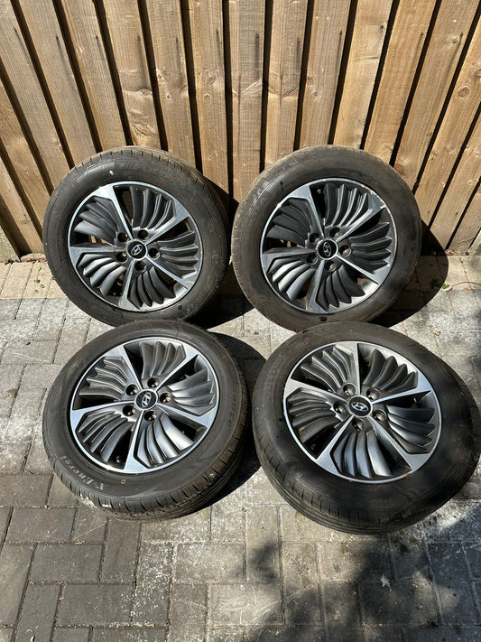 HYUNDAI IONIQ COMPLETE ALLOY WHEEL SET WITH TYRES | TYRE SIZE 205/55/17